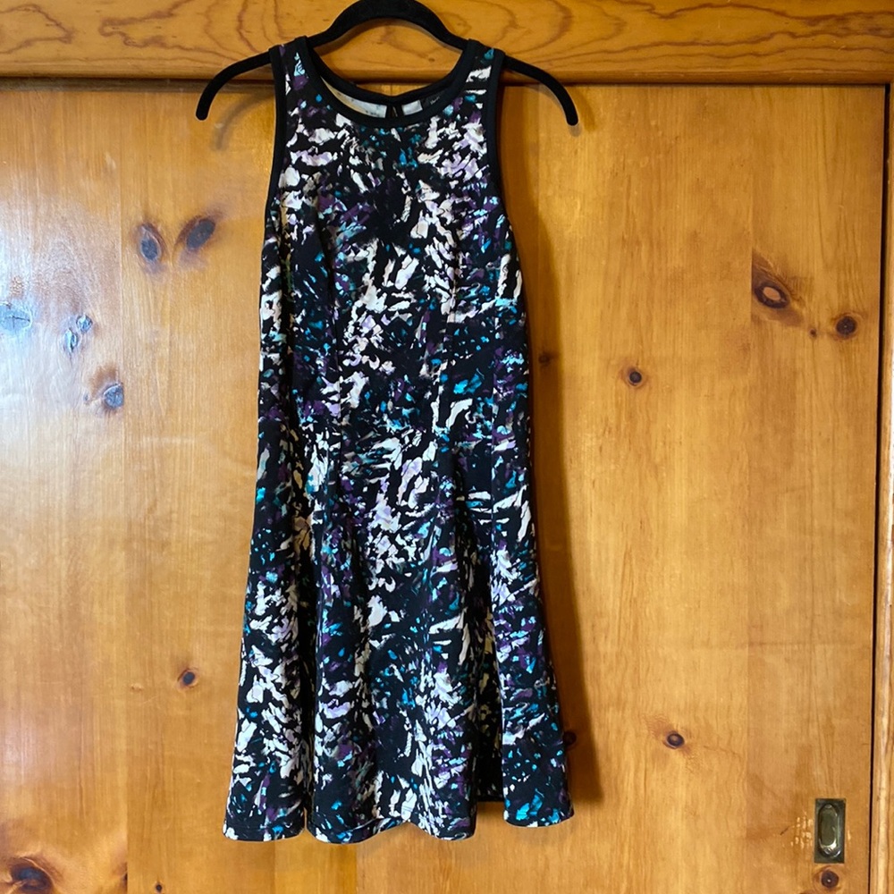 Flattering easy wear sleeveless dress